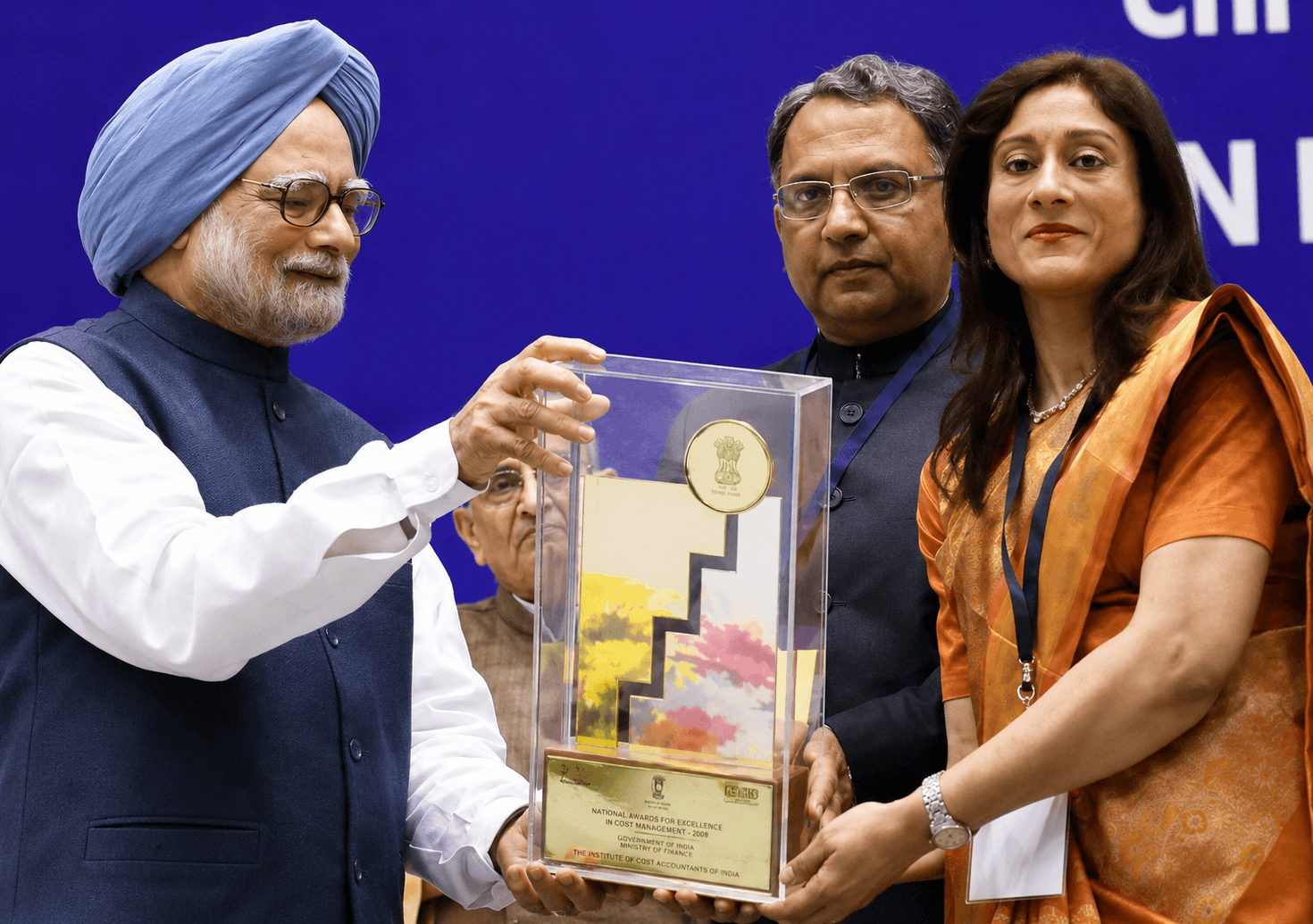 Founder Dinesh Garg receiving a National Award from Prime Minister Manmohan Singh